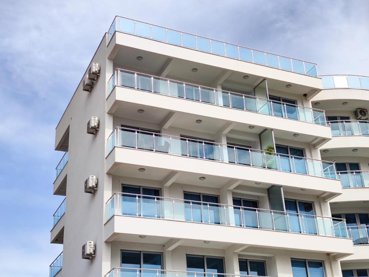 Apartment Plavo Nebo Добра Вода Екстер'єр фото